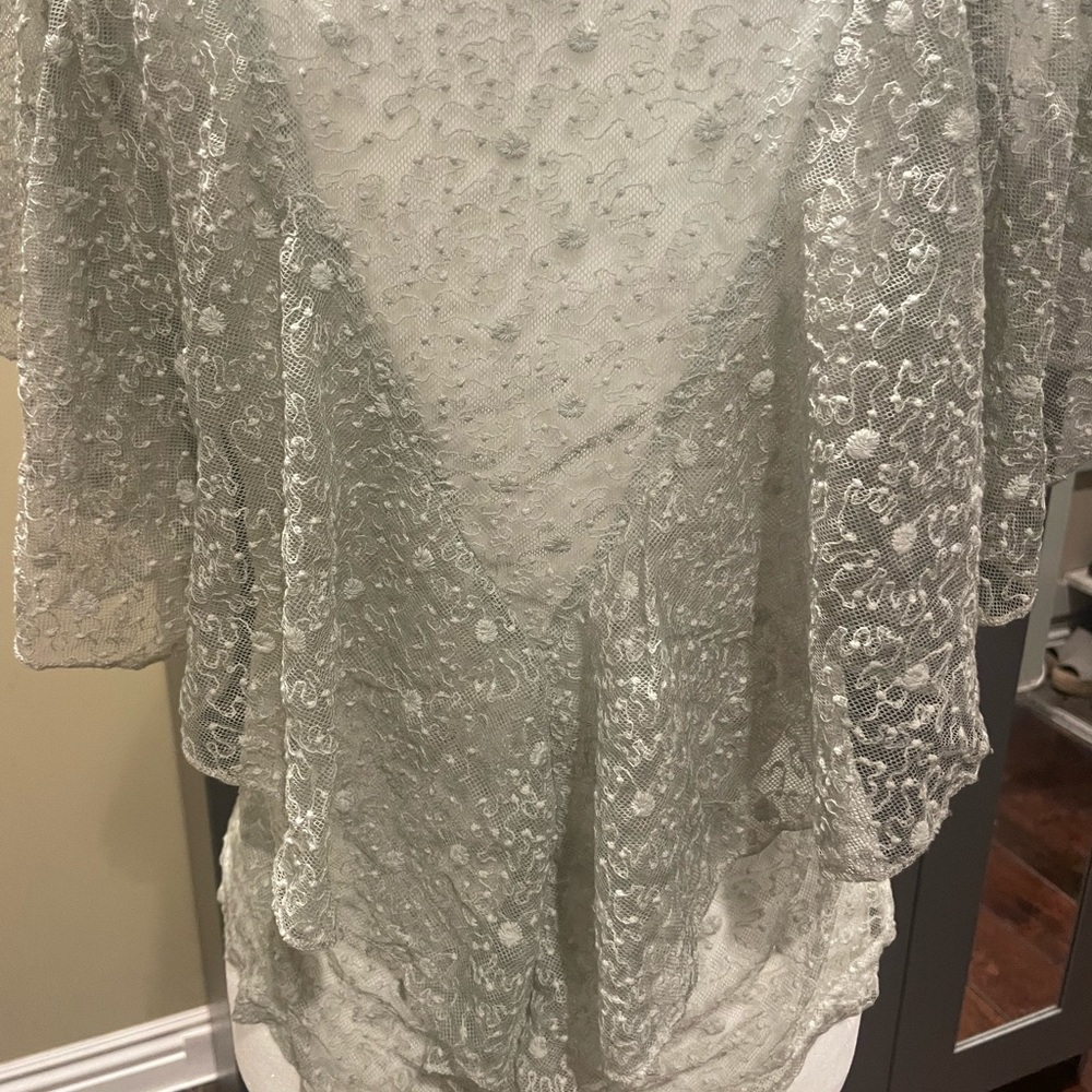 POL Sheer Flutter Ruffle Neck Blouse - Picture 4 of 8